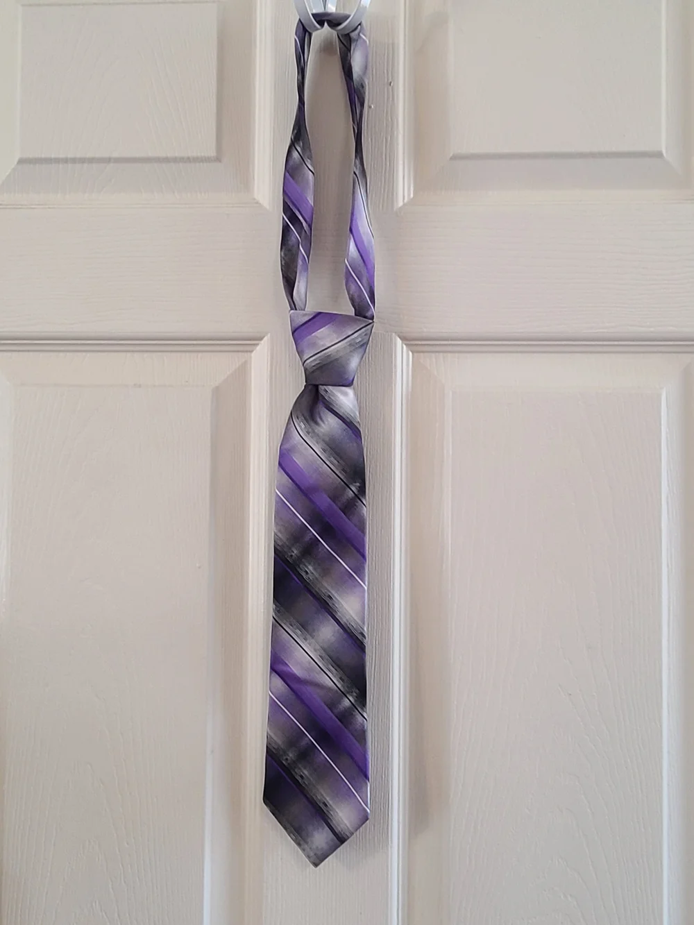 Murano Purple and Silver Striped Men's Tie 100% Silk.